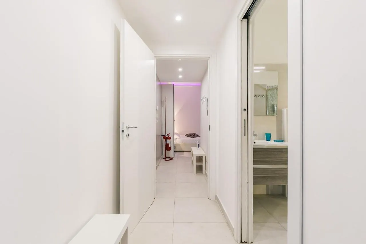 Apartment Appartamento 21 Milan
